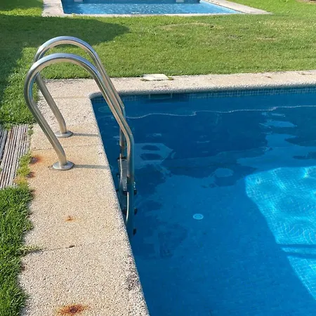 شقة Pombal Bayona بايونا